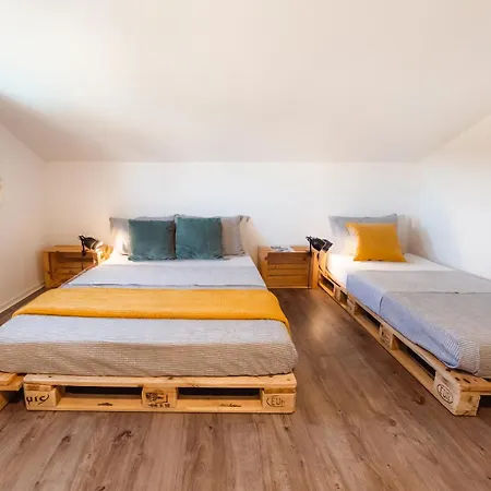 Istrian Embrace, Kizin House - Cozy Apartments Daire Brezovica pri Gradinu