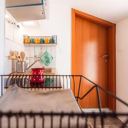 Daire Istrian Embrace, Kizin House - Cozy Apartments *