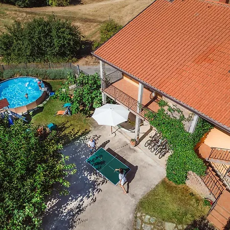 Istrian Embrace, Kizin House - Cozy Apartments * Brezovica pri Gradinu