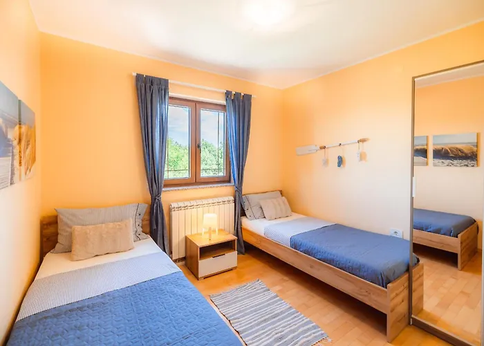 Apartament Istrian Embrace, Kizin House - Cozy Apartments Brezovica pri Gradinu