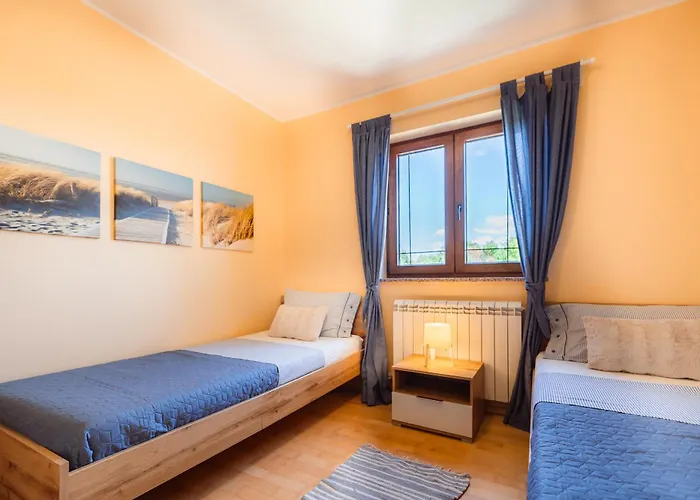 Istrian Embrace, Kizin House - Cozy Apartments Brezovica pri Gradinu